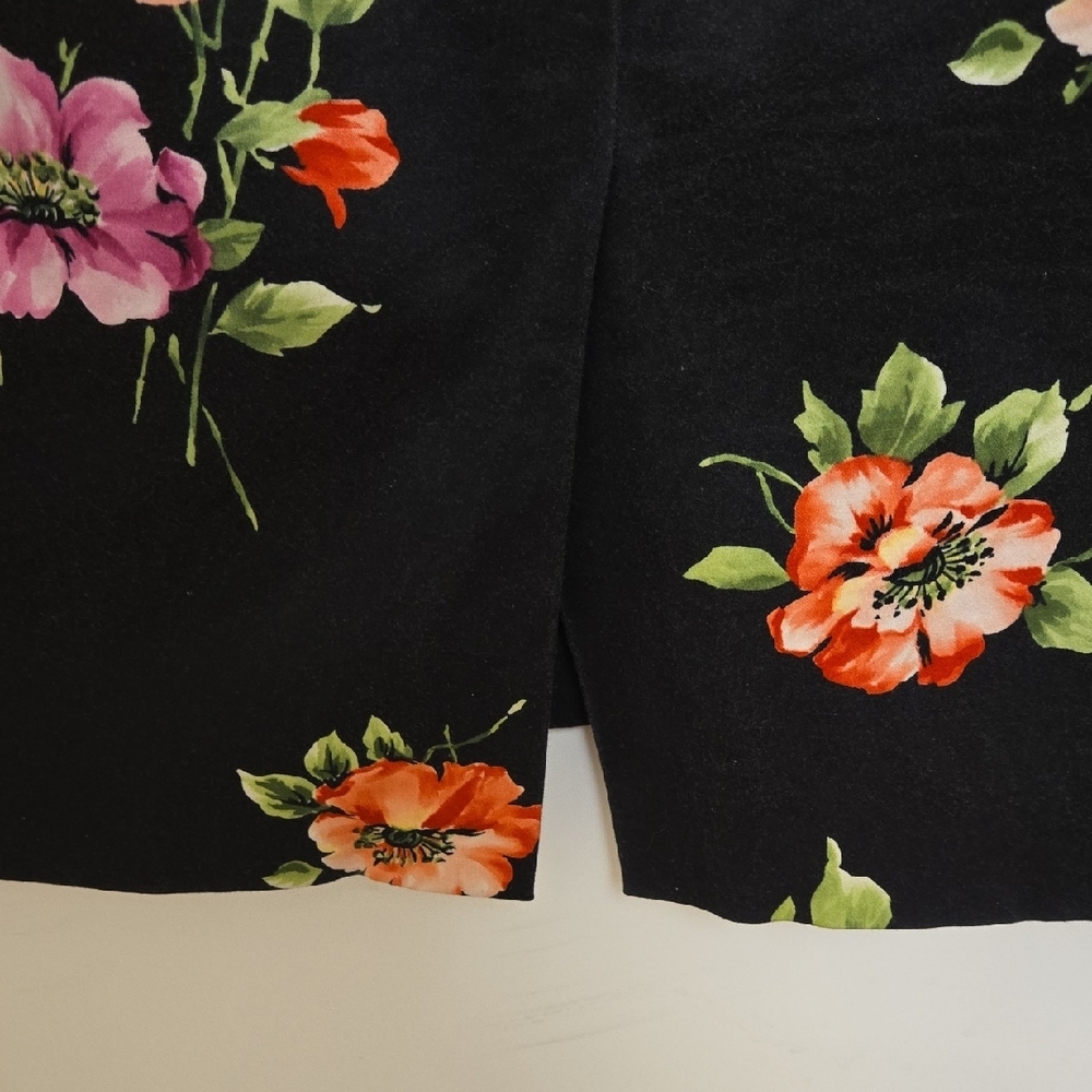Jones New York Black Floral Skirt - Picture 3 of 9